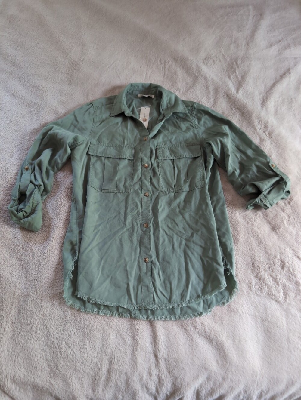 Francesca's Collections Lightweight Sage Green Button-Up Shirt Jacket